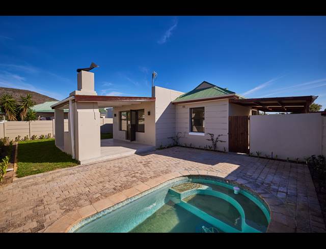 3 BEDROOM FREEHOLD FOR SALE IN MILKWOOD PARK